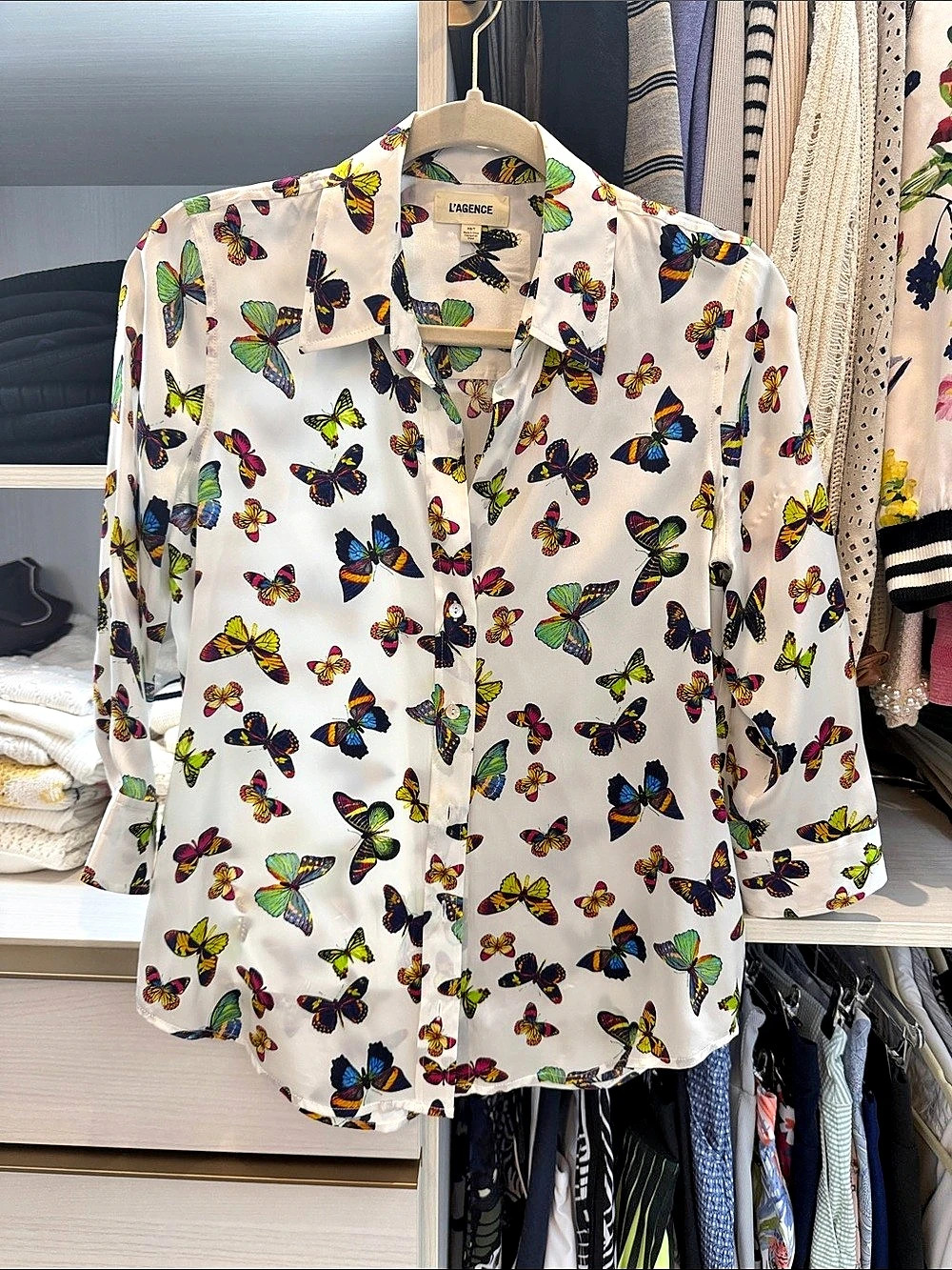 L'AGENCE Dani Silk Blouse Butterfly Print XS - Picture 3 of 7